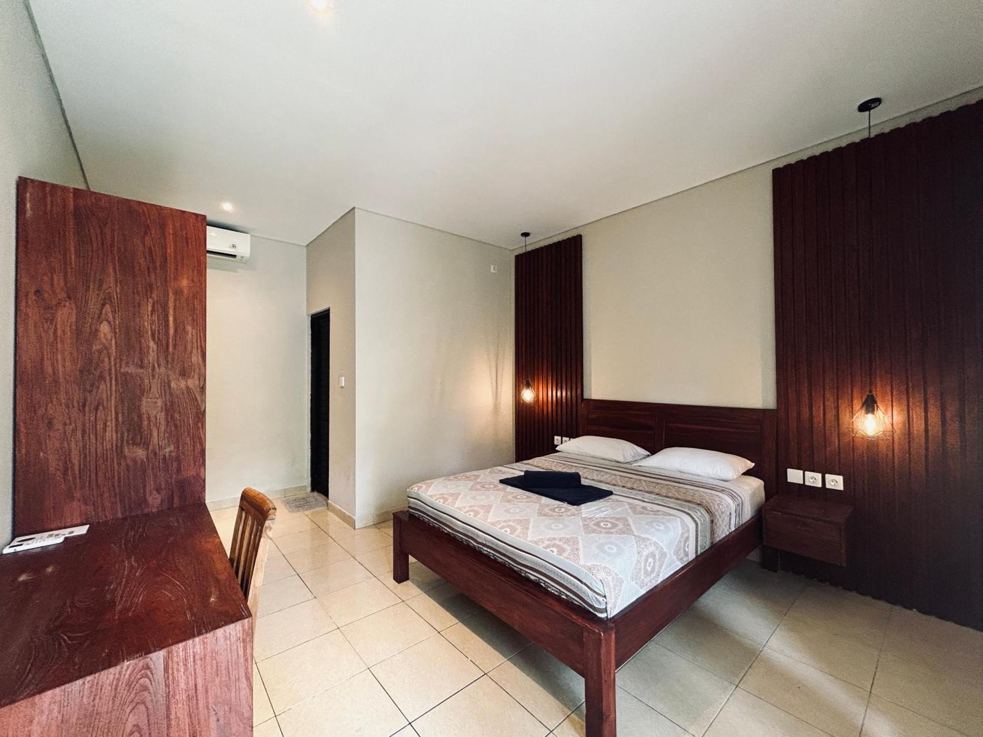 Tregge Surf Camp Uluwatu Hotel Room photo